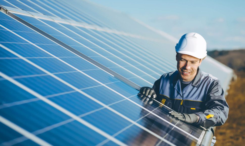Napelemes energiatermelést bemutató illusztráció